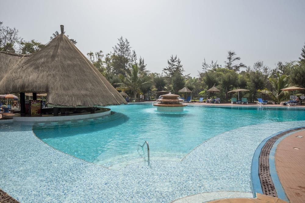 Senegambia Beach Hotel Kololi Exterior photo